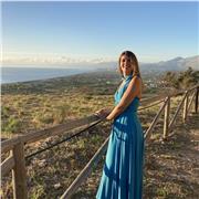 Prof.ssa di economia e diritto. Ho 9 anni di esperienza come consulente tributaria. Specializzata a pieni voti, con lode, in management e finanza. Diplomata al liceo classico. Impartisco lezioni private di economia e diritto a ragazzi universitari. Impart